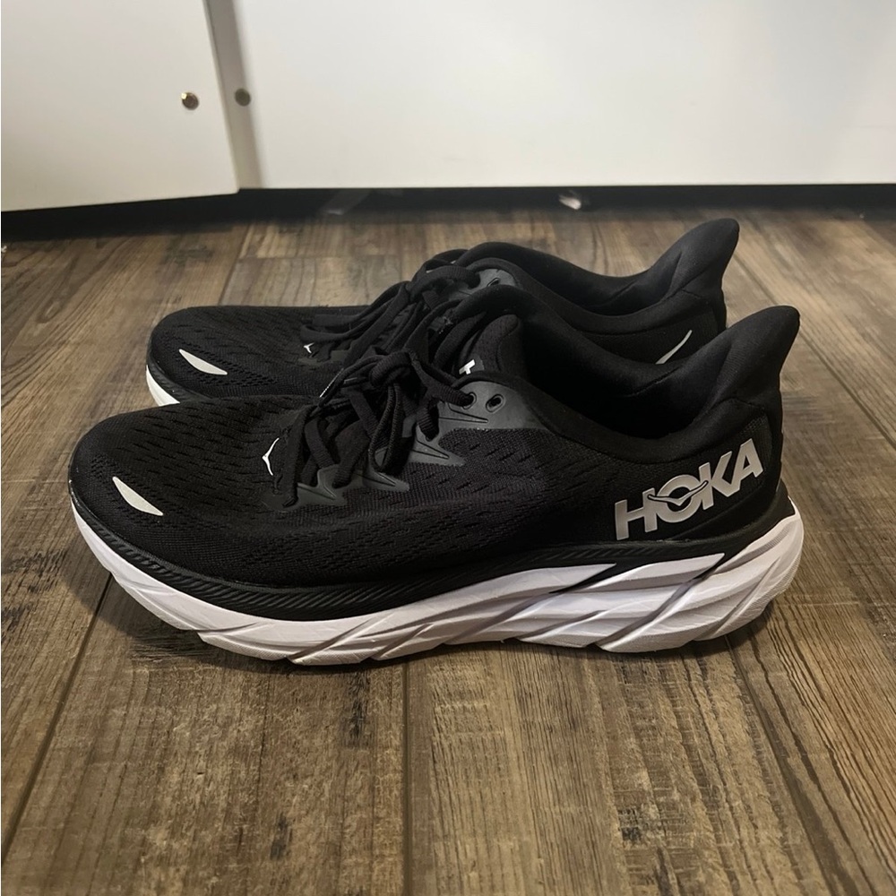 Hoka One One Clifton 8 Black Running Shoes